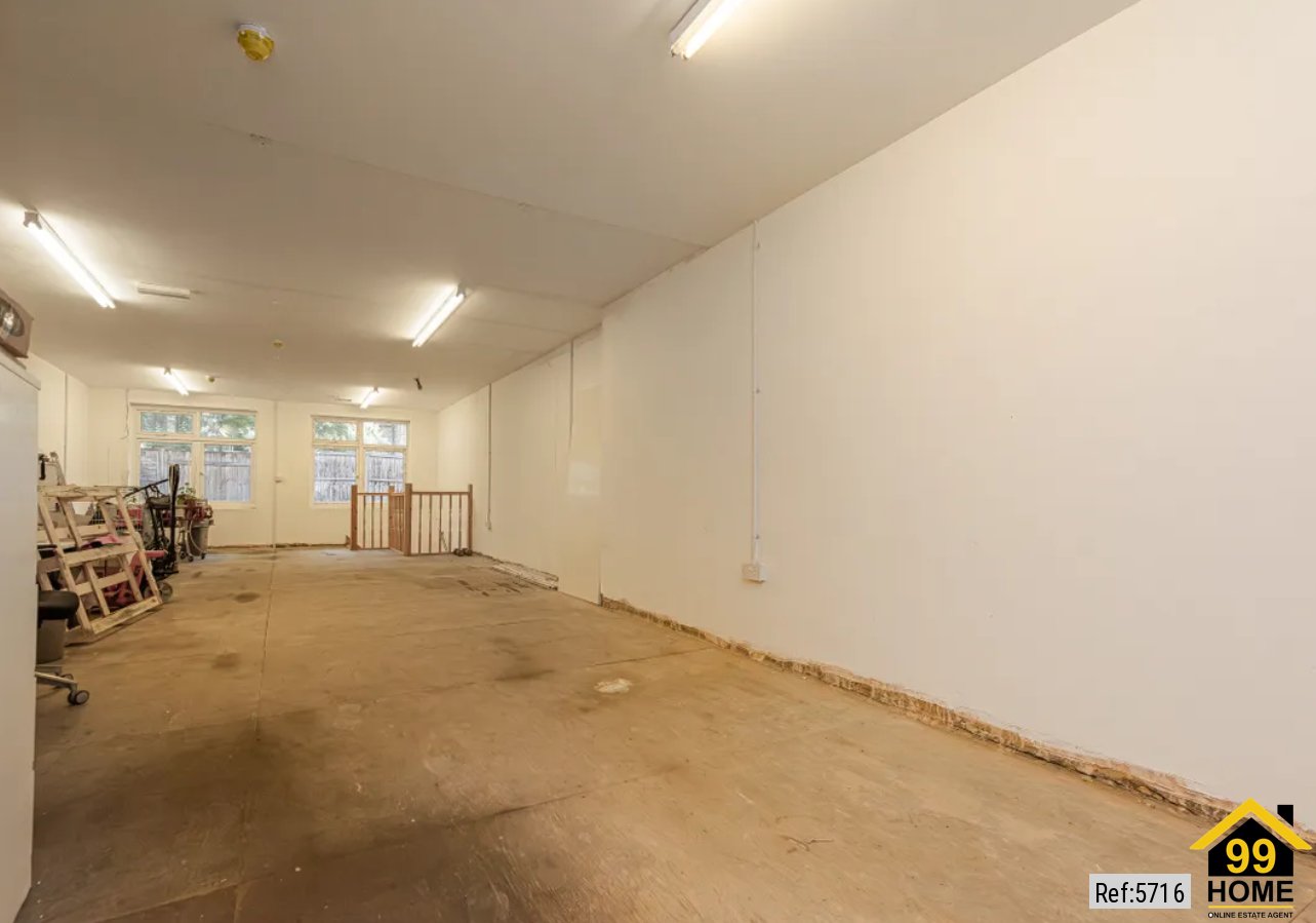 Property Ref-5716